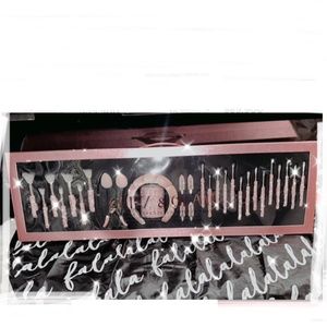 Glitz & Glam 30p make-up set (viral TikTok set)